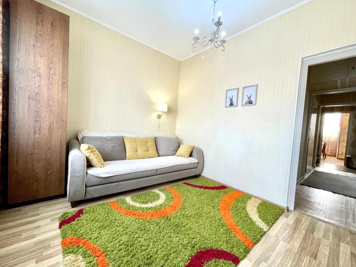 Cozy Three-Room Apartment With Mountain View الماتي المظهر الخارجي الصورة